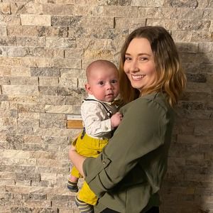 Meet your Posher, Cassandra